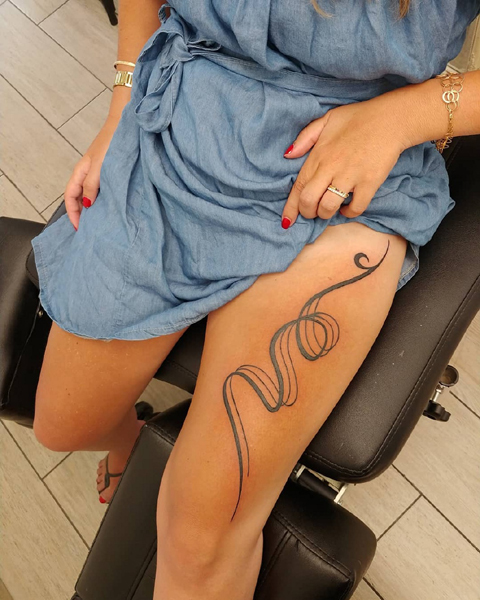 Cool Thigh Tattoos For Girls