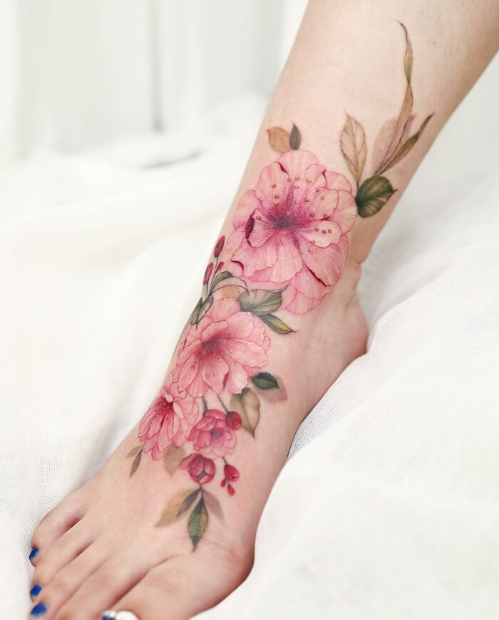 Transformative Elegance: Silo’s Exquisite Flower Tattoos And Expert Cover-UPS