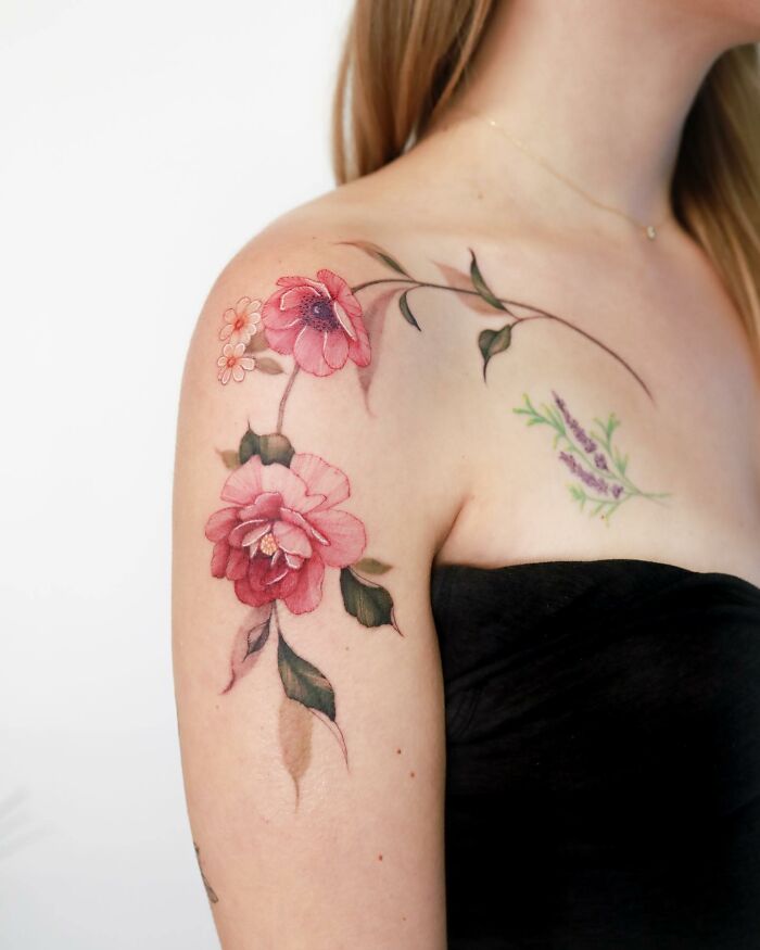 Transformative Elegance: Silo’s Exquisite Flower Tattoos And Expert Cover-UPS