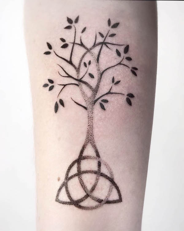 Tree tattoo with celtic knot by @justjoe_ink