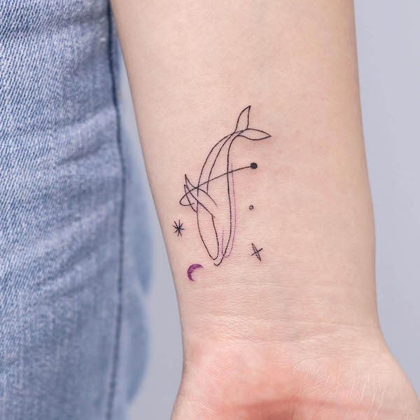 Whale tattoo on the wrist by @tattooist_pong