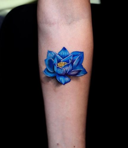 Explore 20 Stunning Lotus Tattoo Designs: Symbolism &#038; Artistic Inspiration