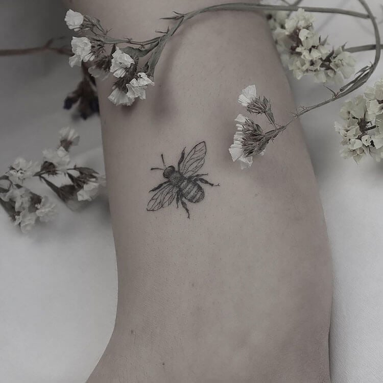 black bee tattoo