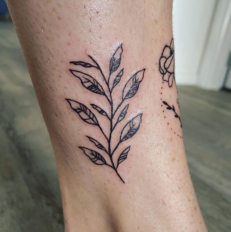 simple leaf tattoo