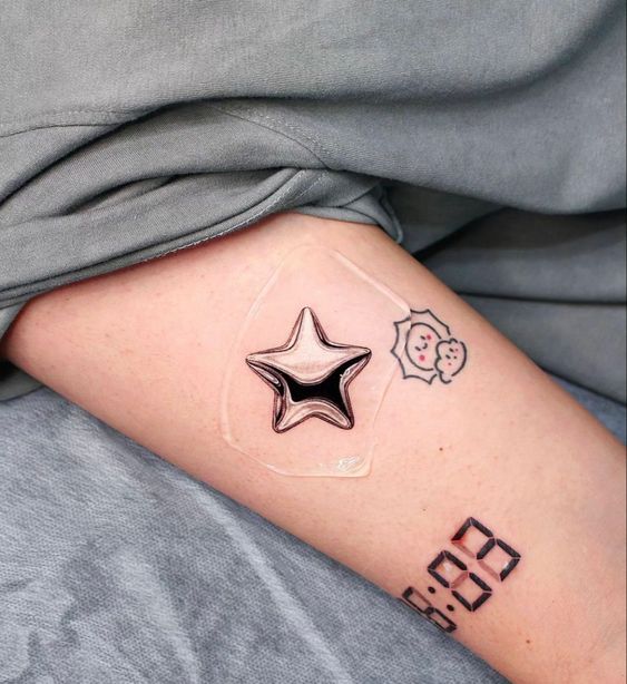 Explore 18 Stunning Geometric Star Tattoo Designs for 2024: Unique Patterns, Bold Ideas, and Creative Sleeve Options