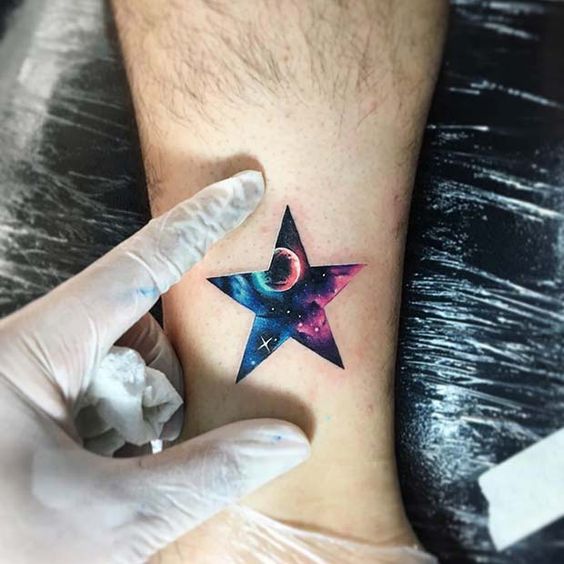 Explore 18 Stunning Geometric Star Tattoo Designs for 2024: Unique Patterns, Bold Ideas, and Creative Sleeve Options