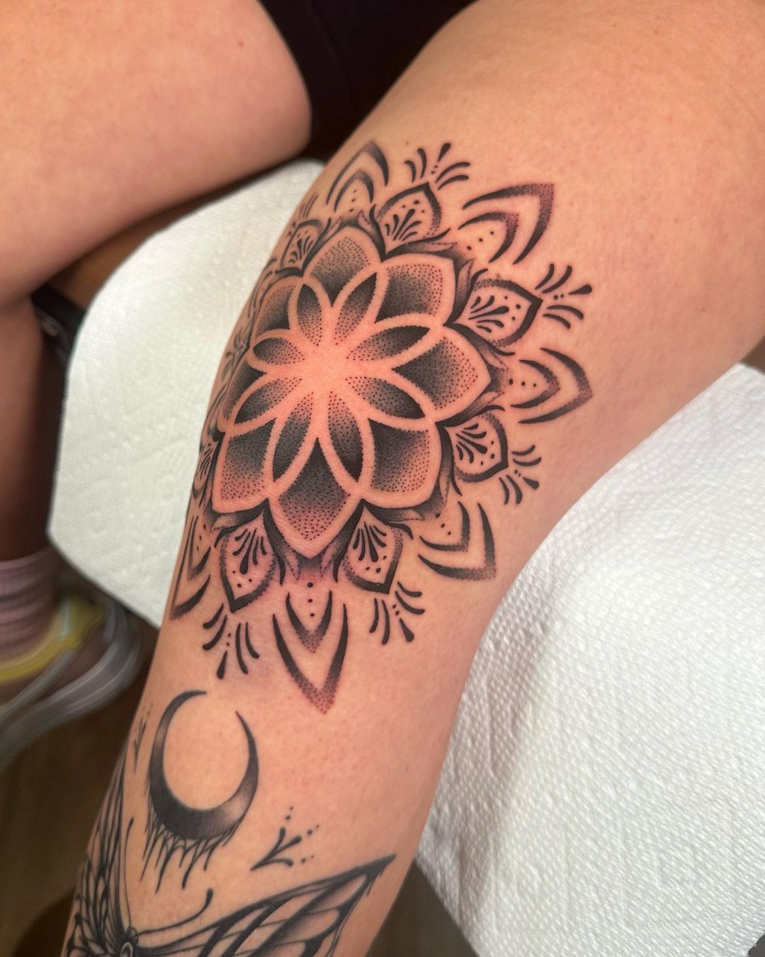 Cool Knee Mandala Tattoo