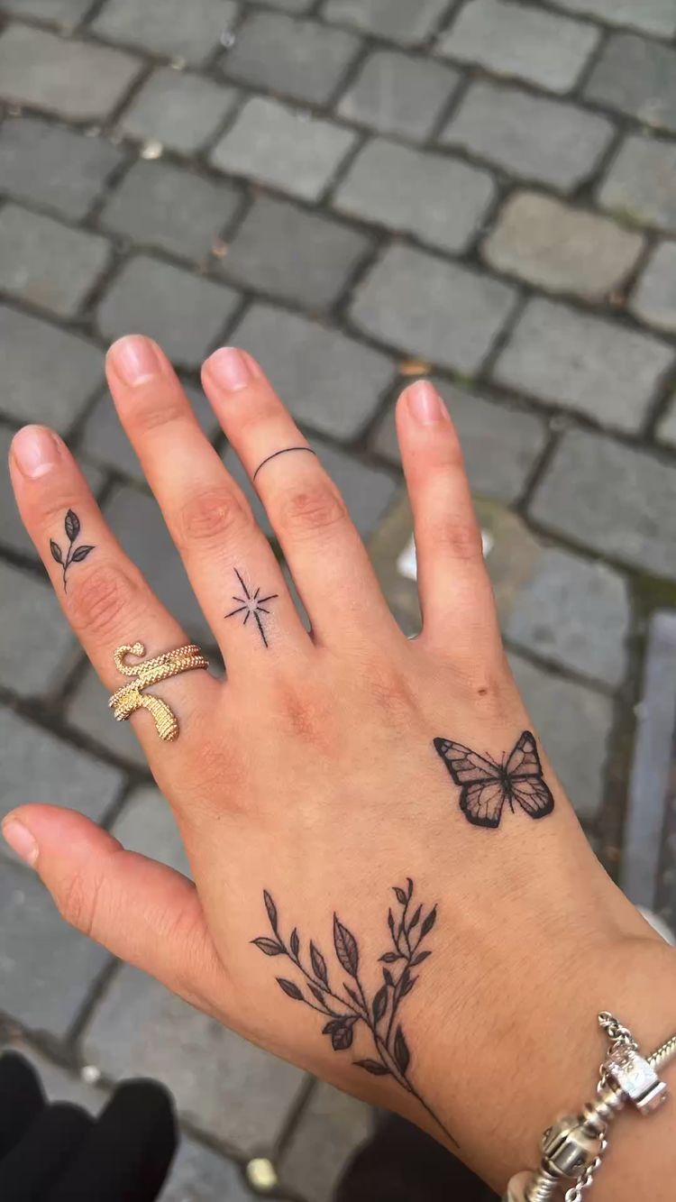 Feminine Minimalist Tattoo Ideas