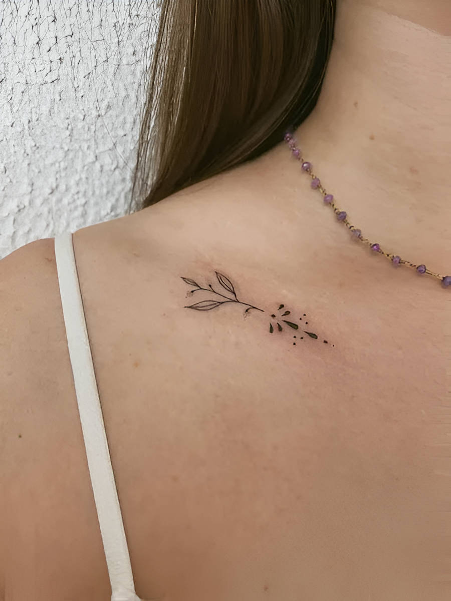 Minimalist Collarbone Tattoos