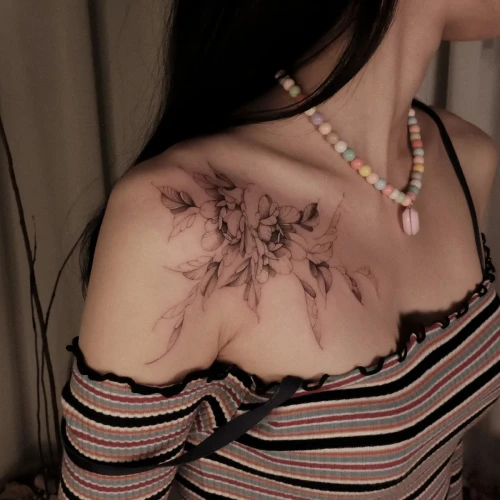 Beautiful Ideas for Shoulder Tattoo rose design