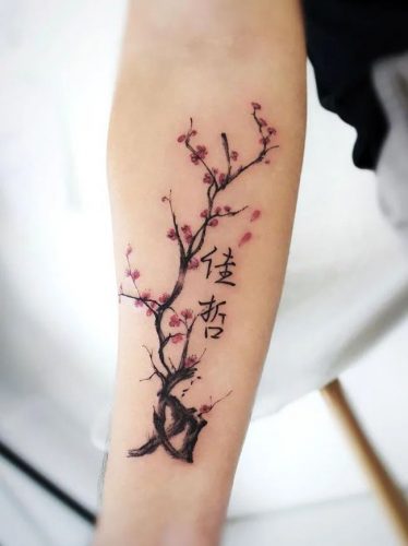 Explore 20 Unique Cherry Blossom Tattoo Designs for 2024 &#8211; Embrace Nature&#8217;s Ephemeral Beauty