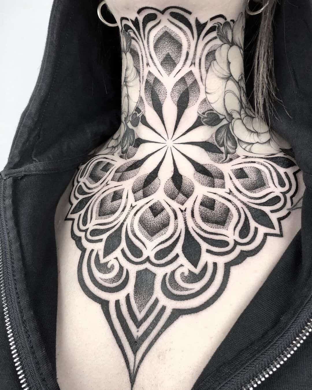 24 Neck Tattoos for Women