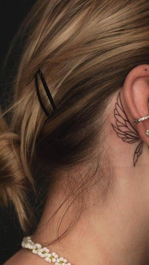 24 Neck Tattoos for Women