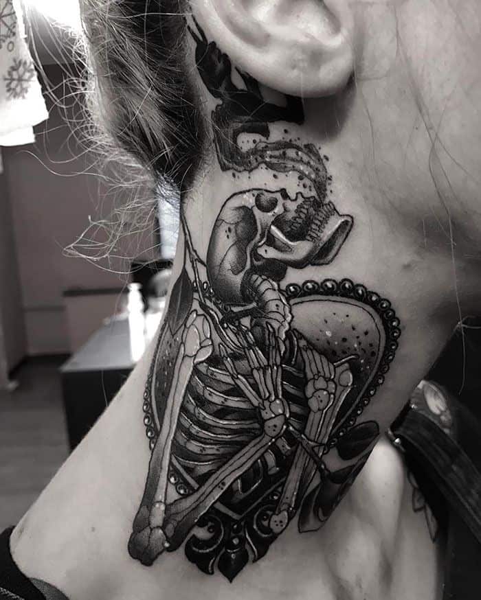 24 Neck Tattoos for Women