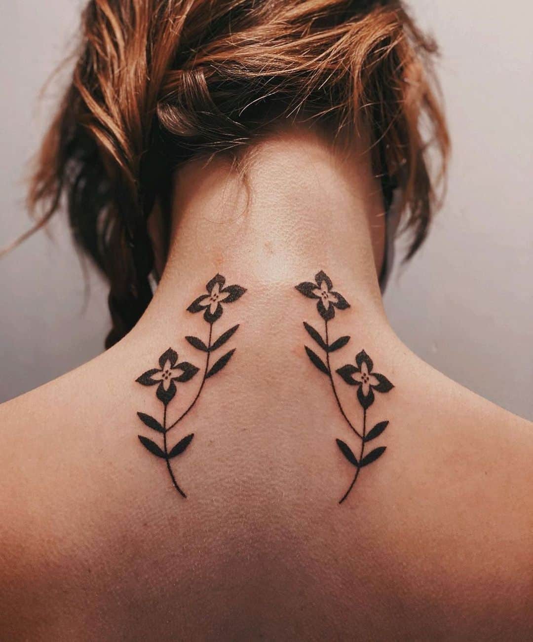 24 Neck Tattoos for Women