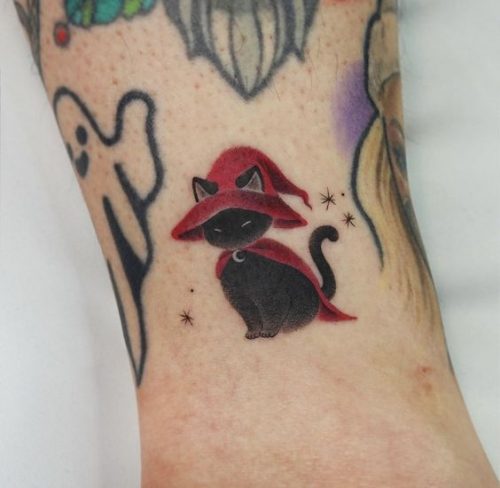 Unveiling 25 Cute Halloween Tattoo Designs: Ghosts, Ghouls, and Whimsical Wonders – Get Inked!