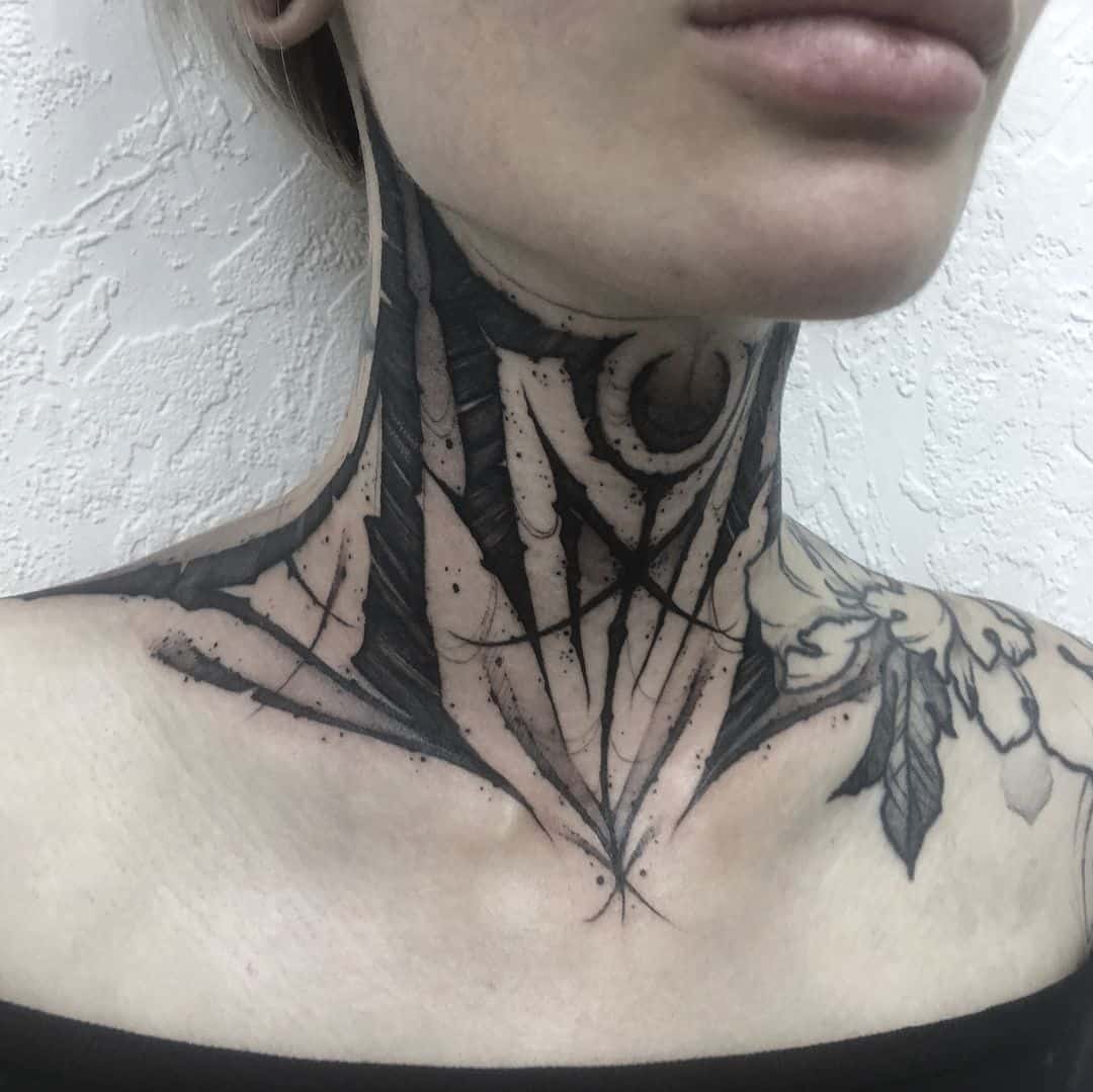 24 Neck Tattoos for Women