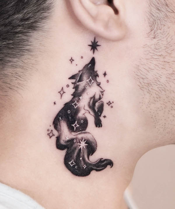 Charming fox behind the ear tattoo by @tattooist.onyx_