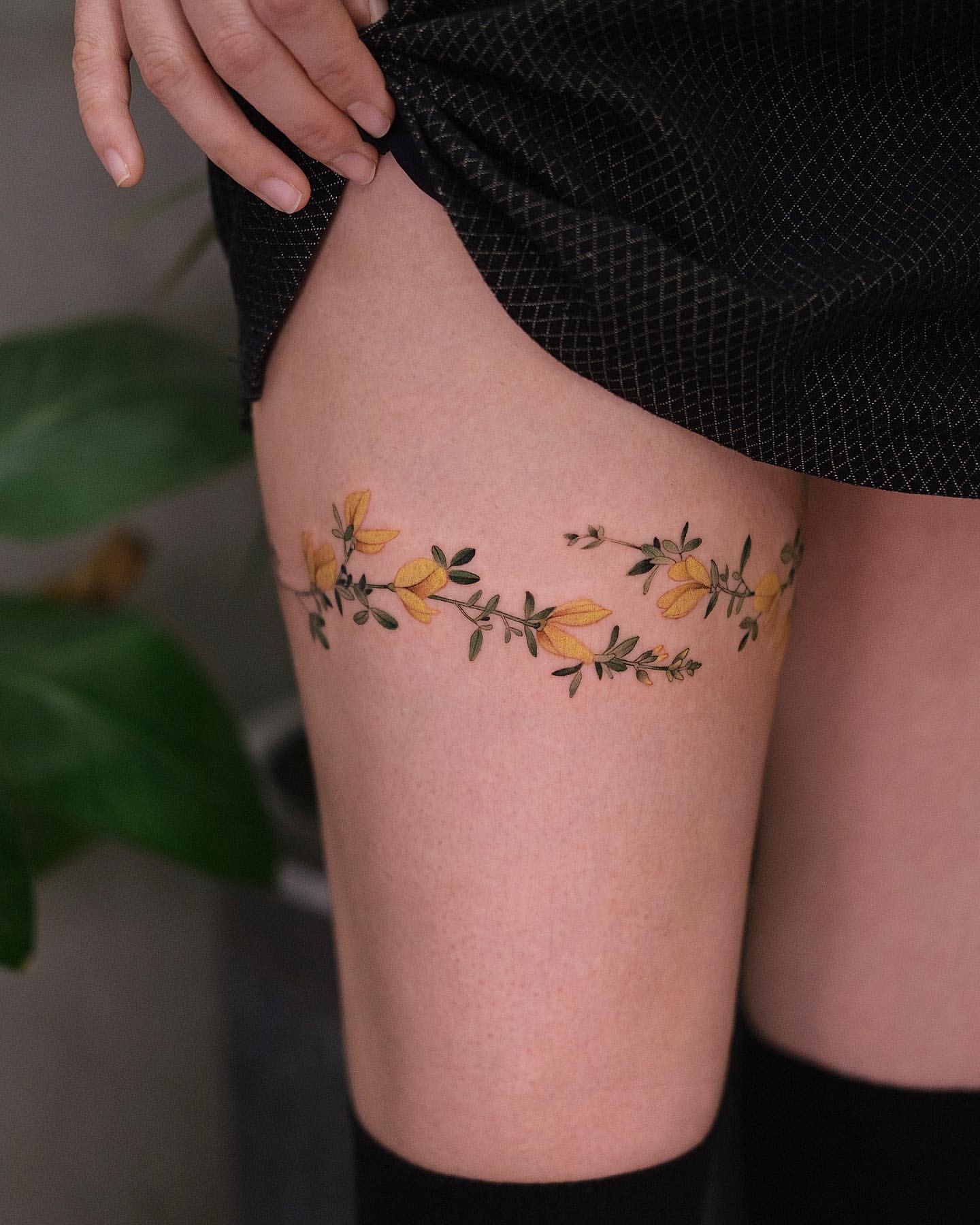 Thigh Tattoos for Women 28