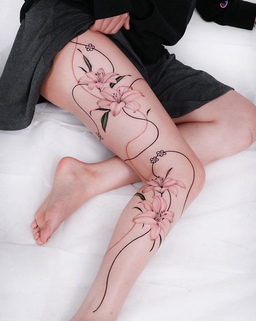 23 Flower Tattoos on the Thigh Ideas | Balcony Garden Web