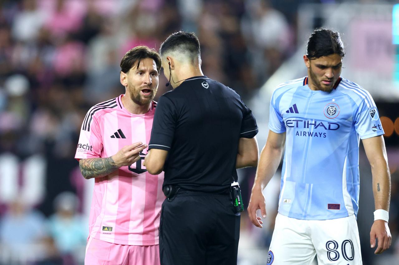 Lionel Messi fined by MLS for grabbing NYCFC assistant's neck