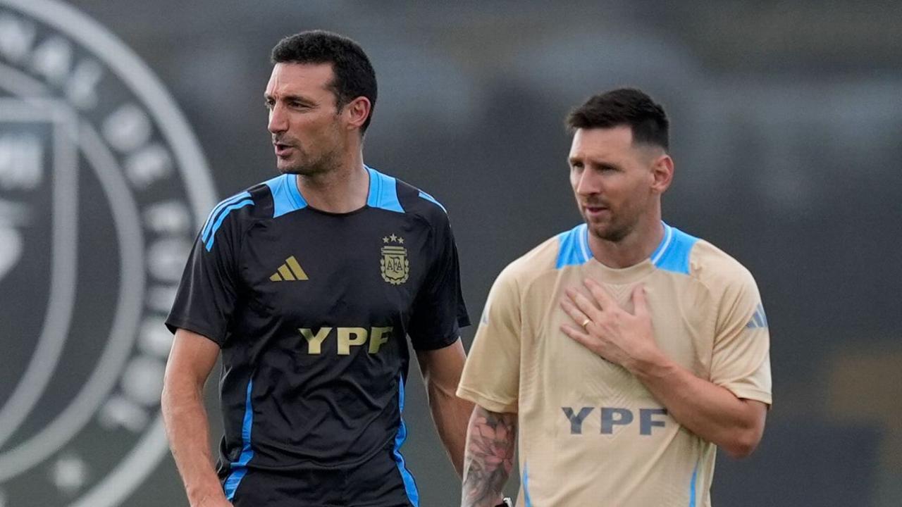 Vắng Messi và cơ hội của HLV Scaloni - Ảnh 1.